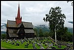 Norvege Eglise en bois debout entre Lillehammer Alesund